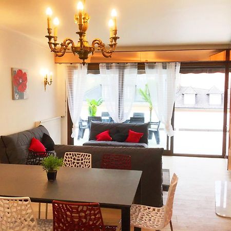 Appartement Le Soleil 140 M2 Climatise Parking Prive Proche Sanctuaires ルルド エクステリア 写真